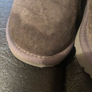 Toddler UGG’s 7C